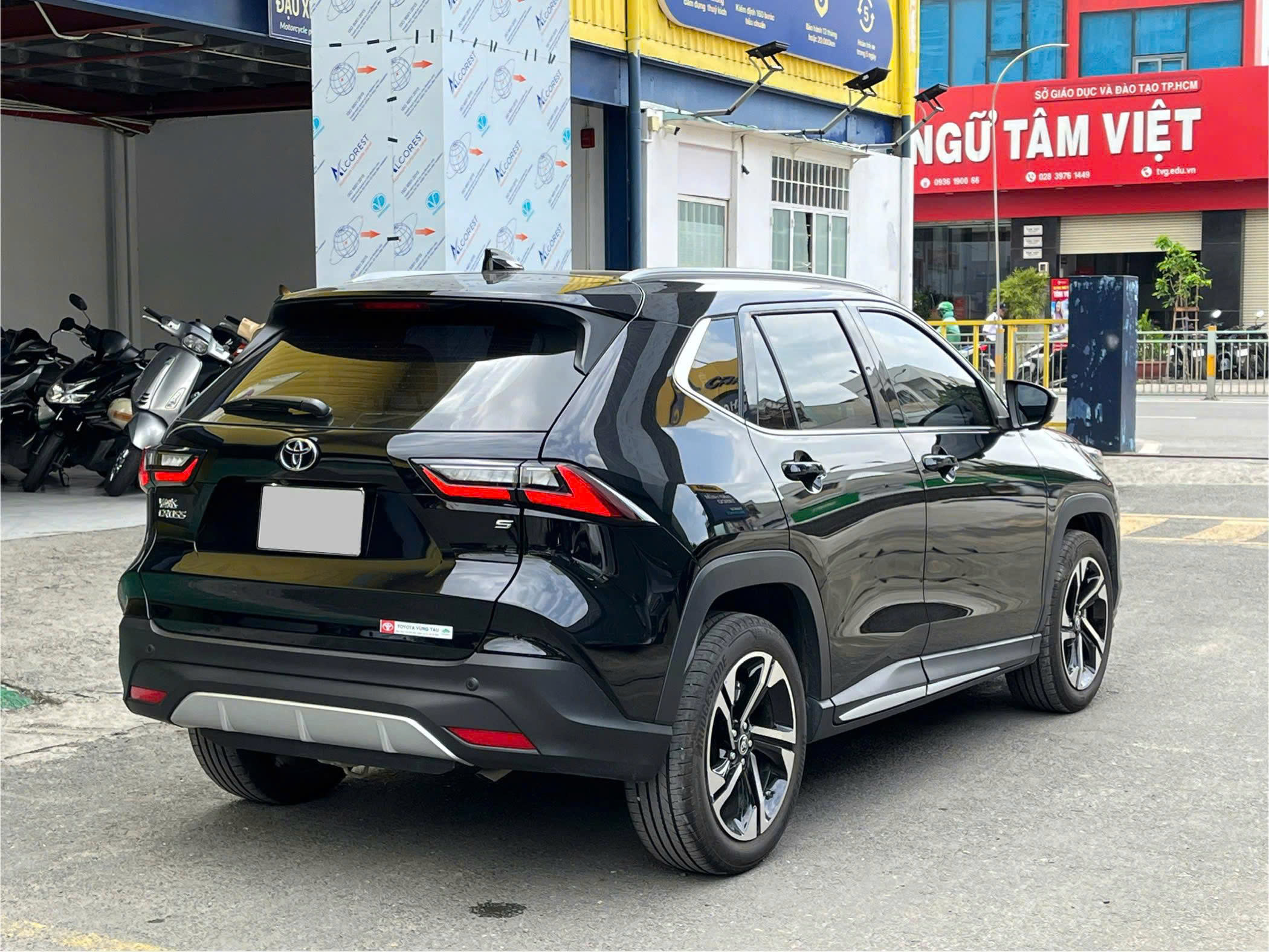 Hình ảnh xe TOYOTA YARIS CROSS 2024 - 8.000KM