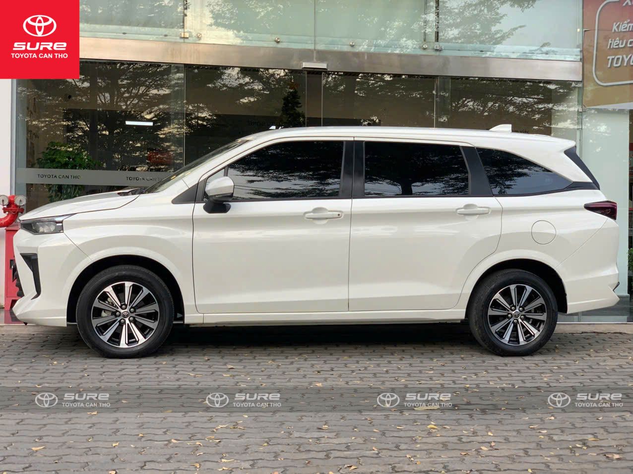Hình ảnh xe TOYOTA AVANZA PREMIO 1.5G (CVT) 2024 - 33,000KM