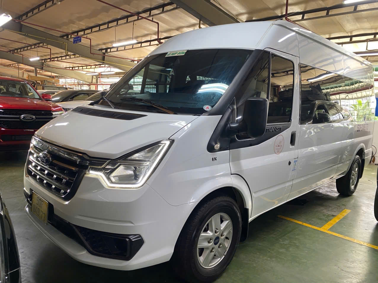 Hình ảnh xe FORD TRANSIT 2023 - 42,300KM