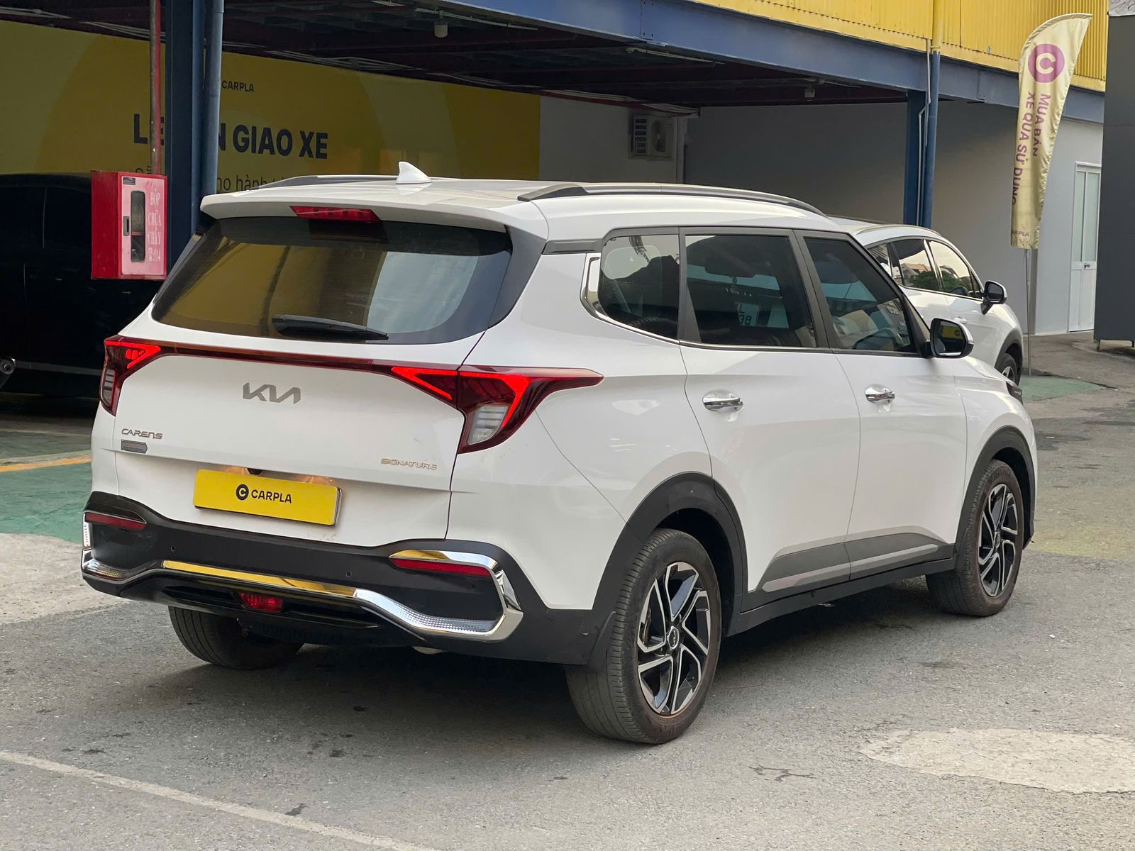 Hình ảnh xe KIA CARENS 1.4 Signature 7s 2022