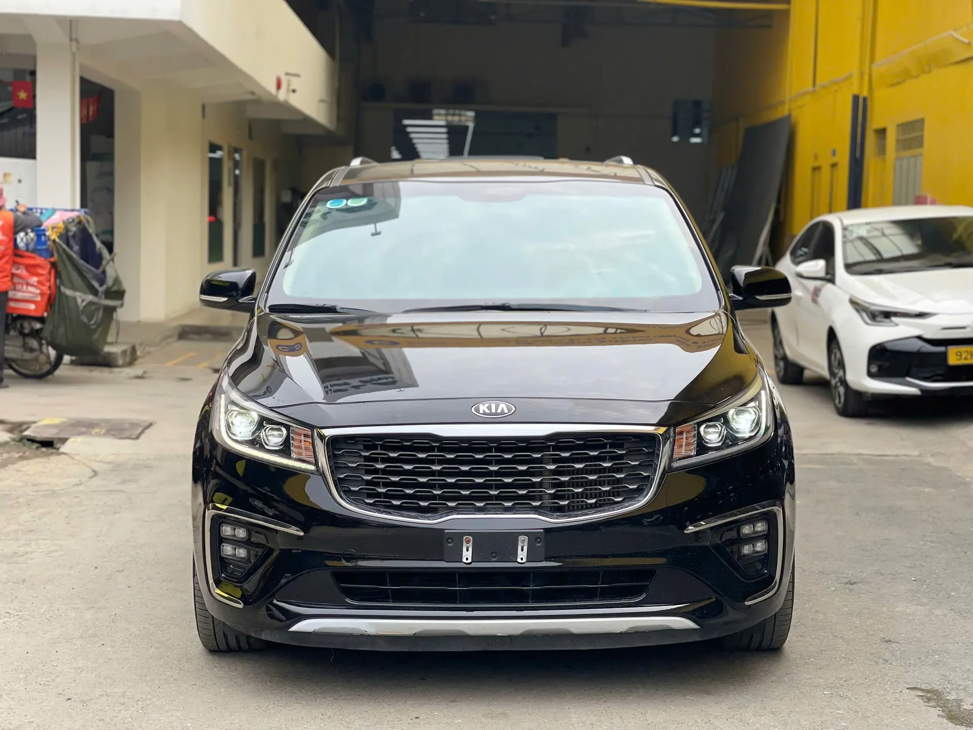 Hình ảnh xe KIA SEDONA 2021 - 125.000KM