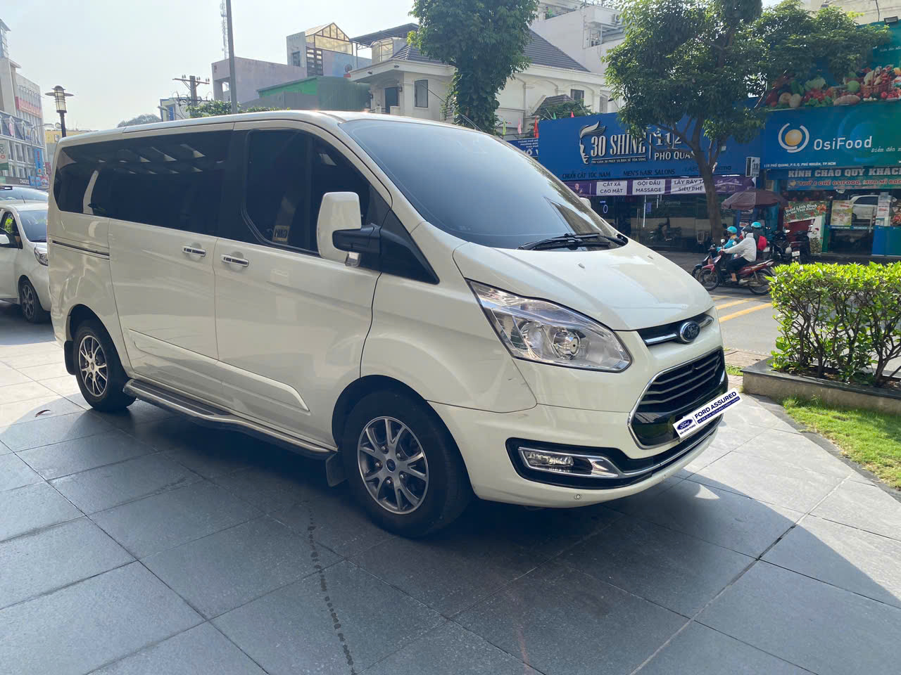 Hình ảnh xe FORD TOURNEO 2019 - 105,300KM
