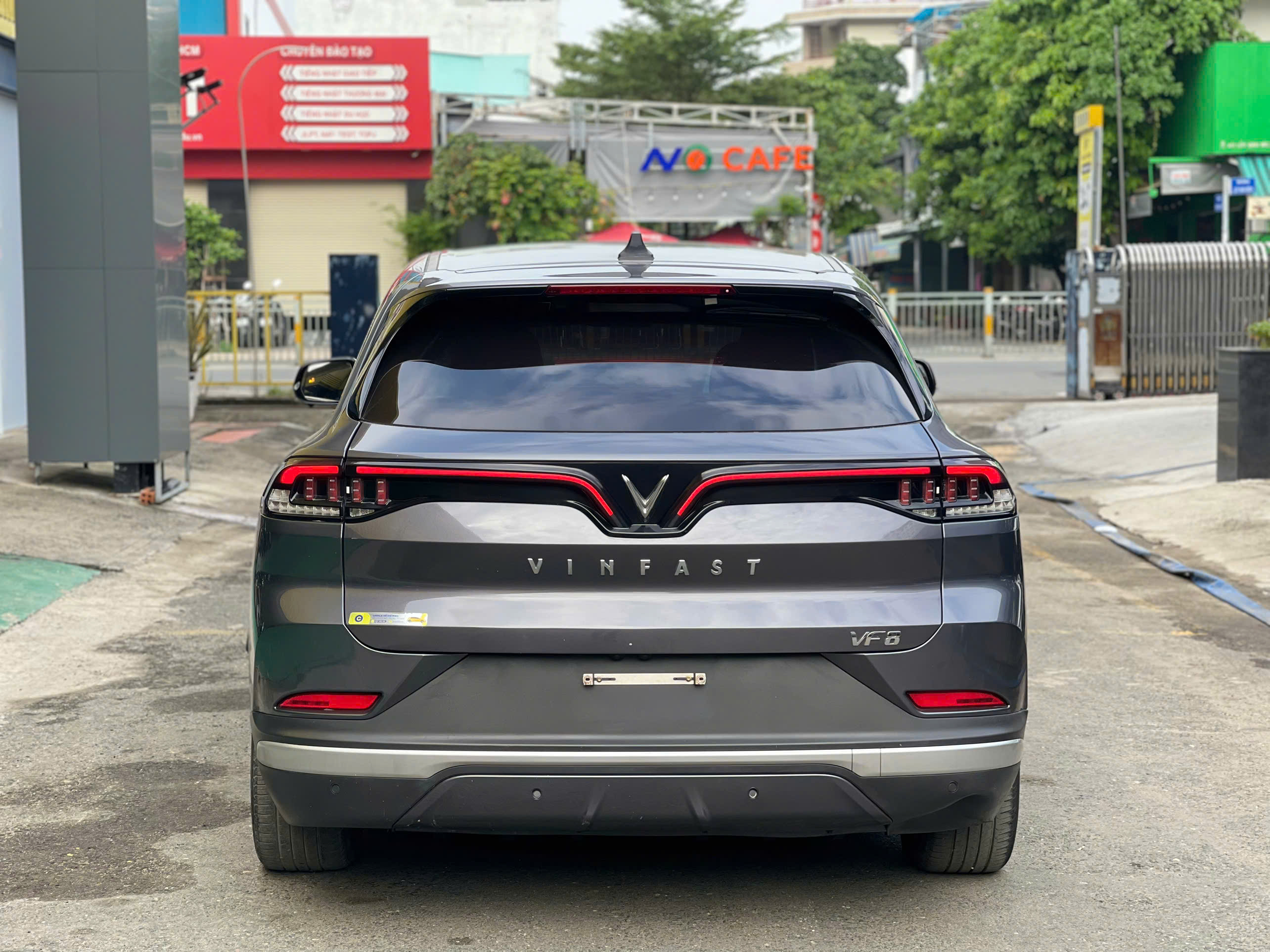 Hình ảnh xe VINFAST VF8 2023 - 54.000KM