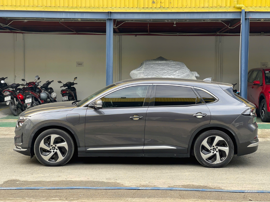 Hình ảnh xe VINFAST VF8 2023 - 54.000KM