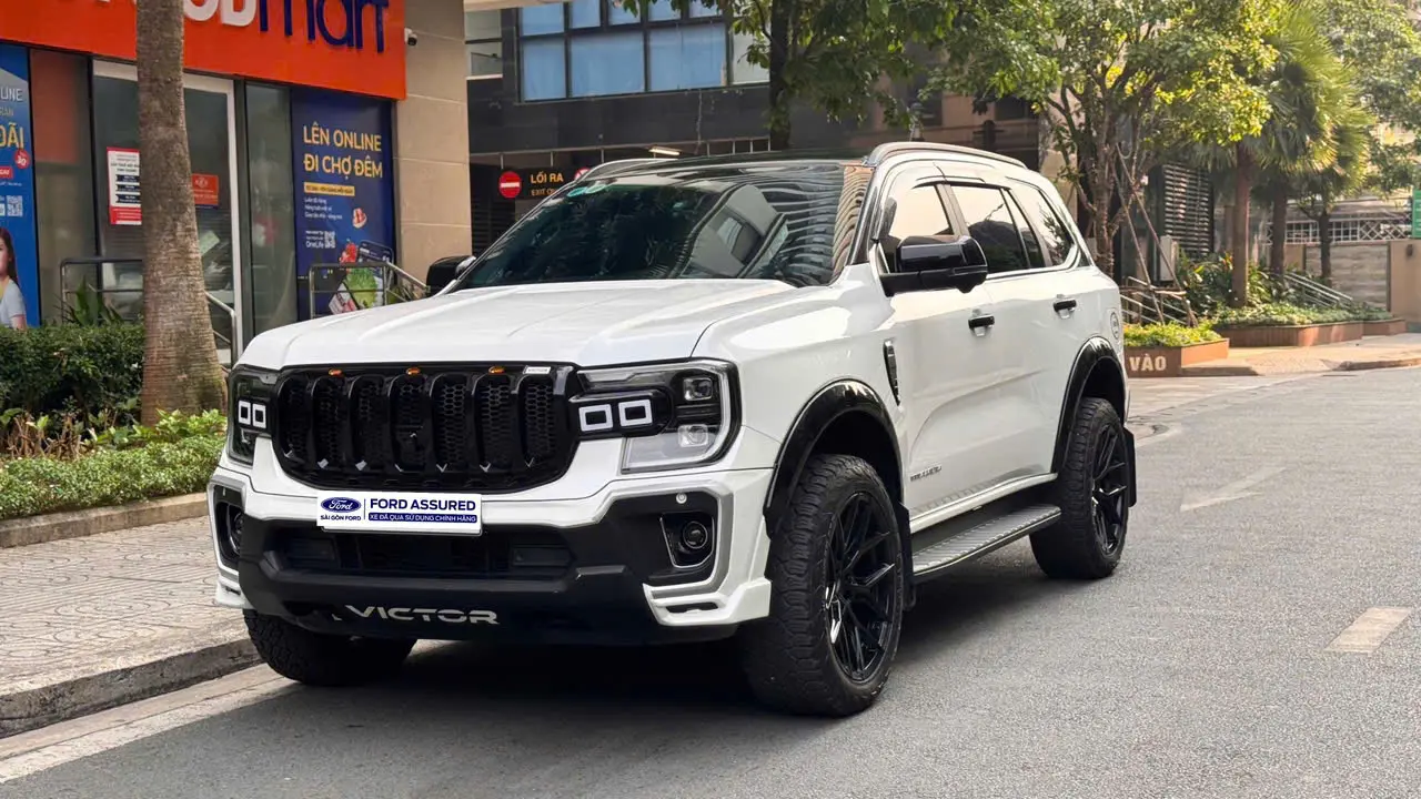 Hình ảnh xe FORD EVEREST 2024 - 21,700KM