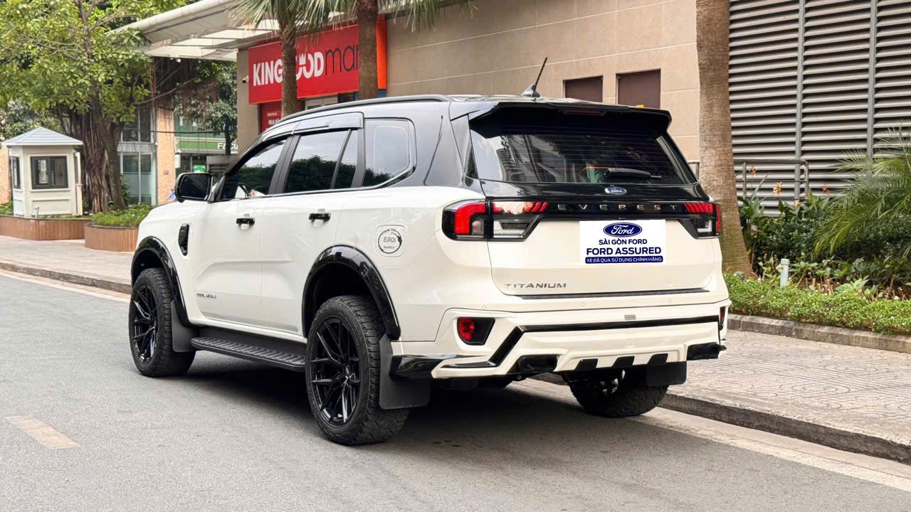 Hình ảnh xe FORD EVEREST 2024 - 21,700KM