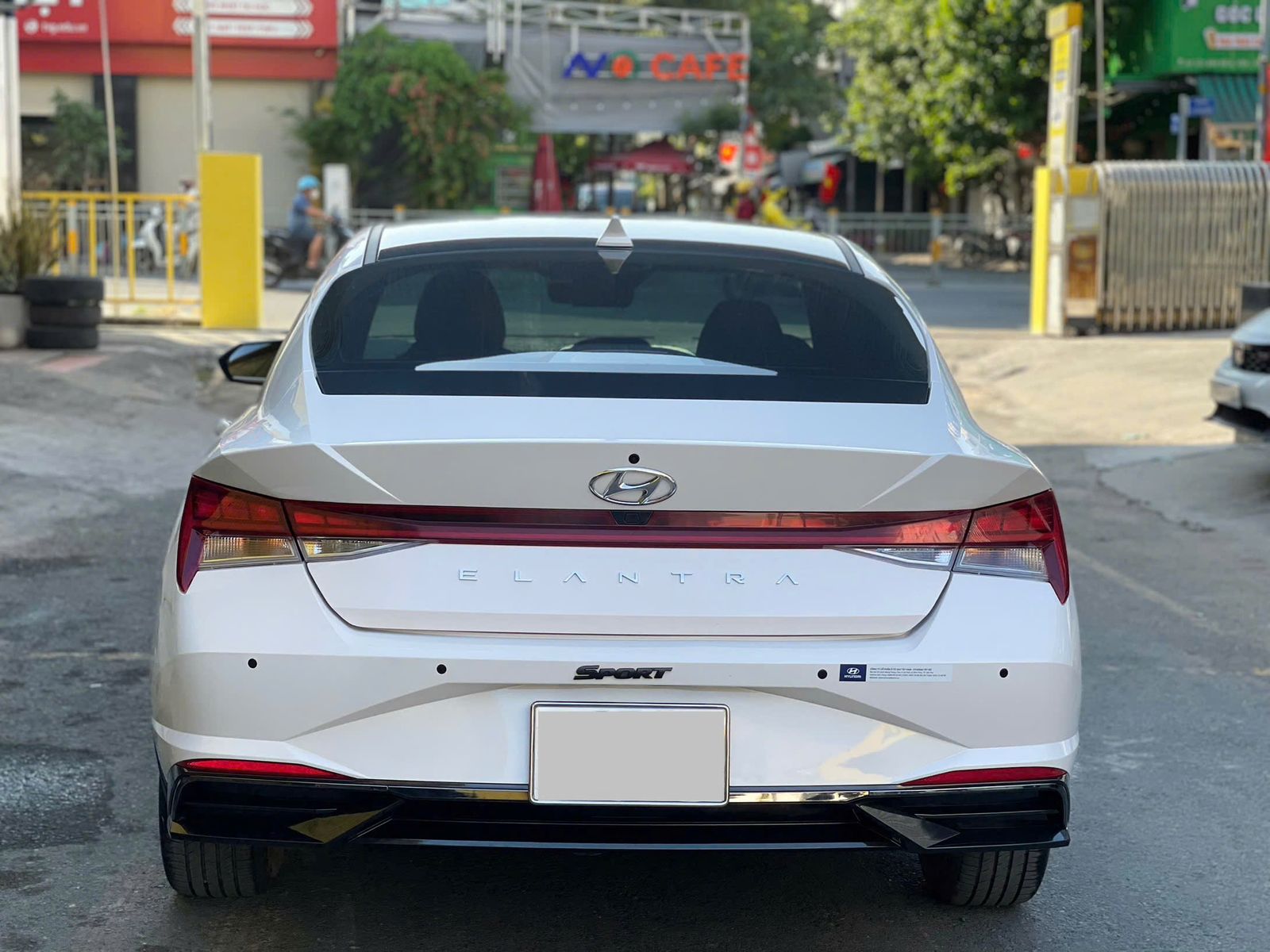 Hình ảnh xe HYUNDAI ELANTRA 1.6L Đặc Biệt 2024 - 19.000KM