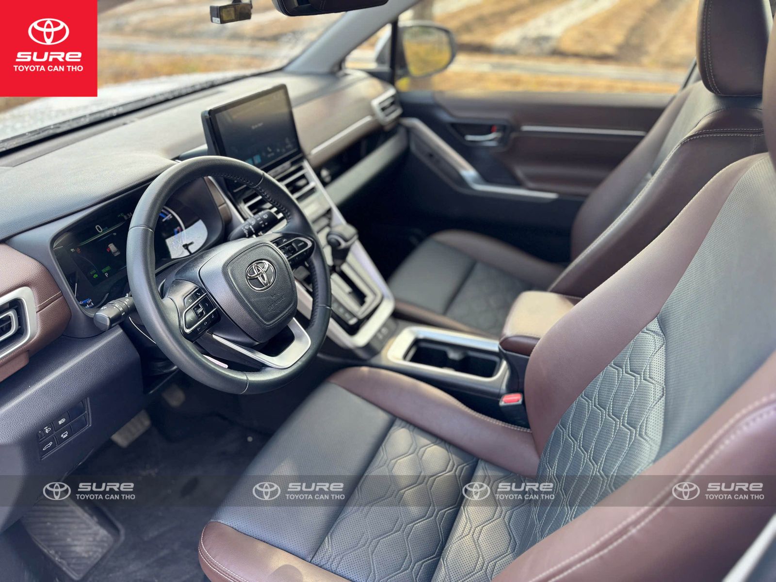 Hình ảnh xe TOYOTA INNOVA 2023 - 39,000KM