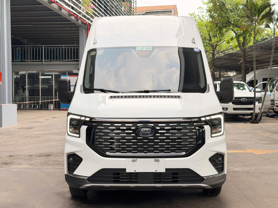 Hình ảnh xe FORD TRANSIT 2025 - 6,200KM