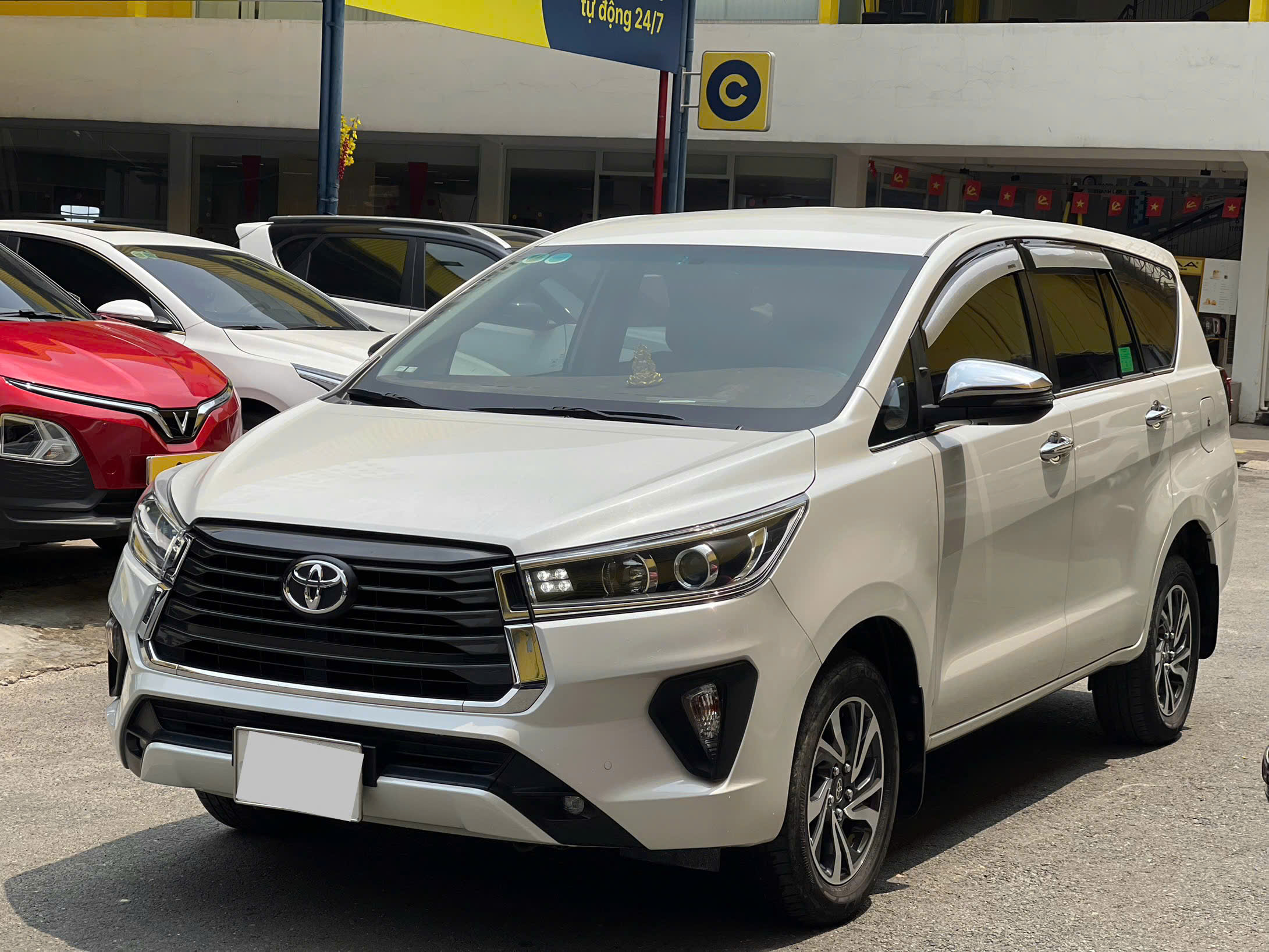 Hình ảnh xe TOYOTA INNOVA 2022 - 59,000KM