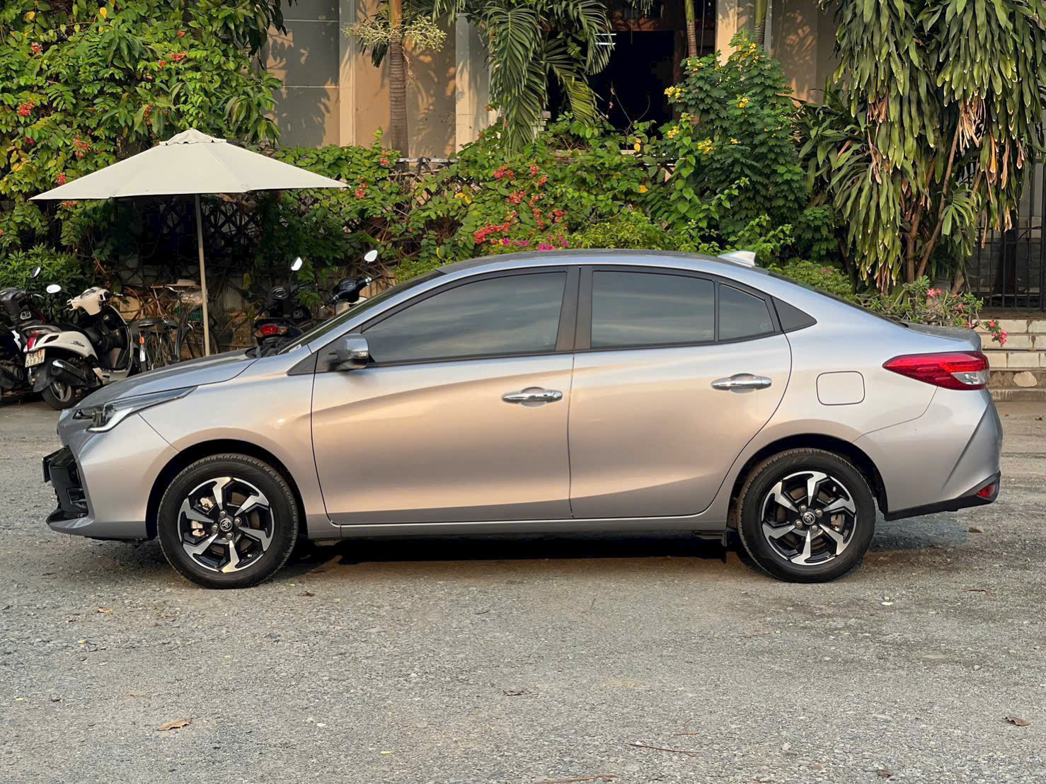Hình ảnh xe TOYOTA VIOS 2025 - 3,900KM