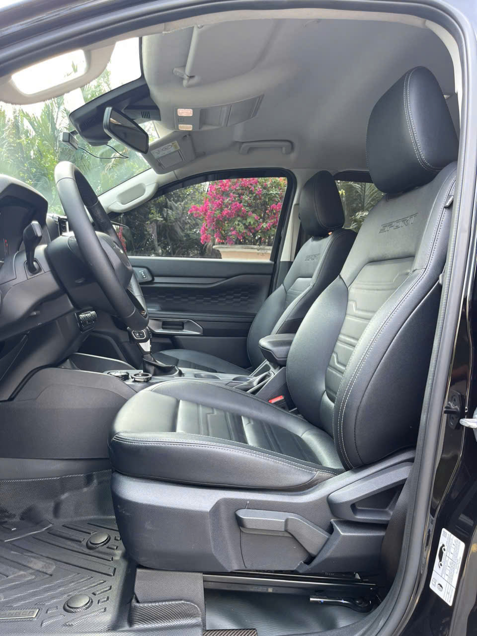 Hình ảnh xe FORD RANGER 2022 - 66,000KM