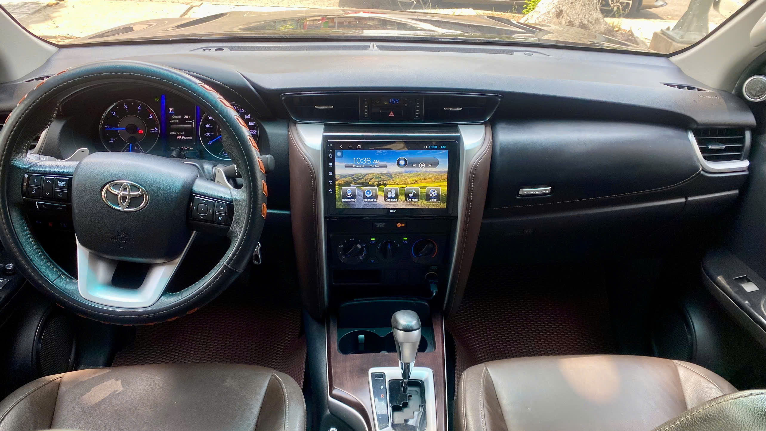 Hình ảnh xe TOYOTA FORTUNER 2020 - 115,671KM