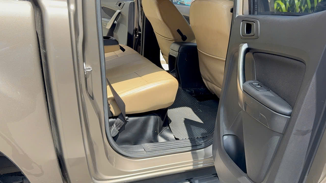 Hình ảnh xe FORD RANGER 2018 - 92,200KM