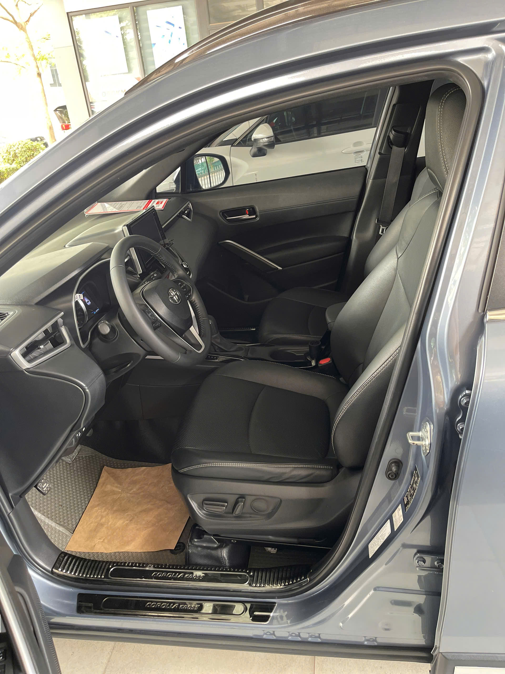 Hình ảnh xe TOYOTA COROLLA CROSS 2022 - 60.000KM
