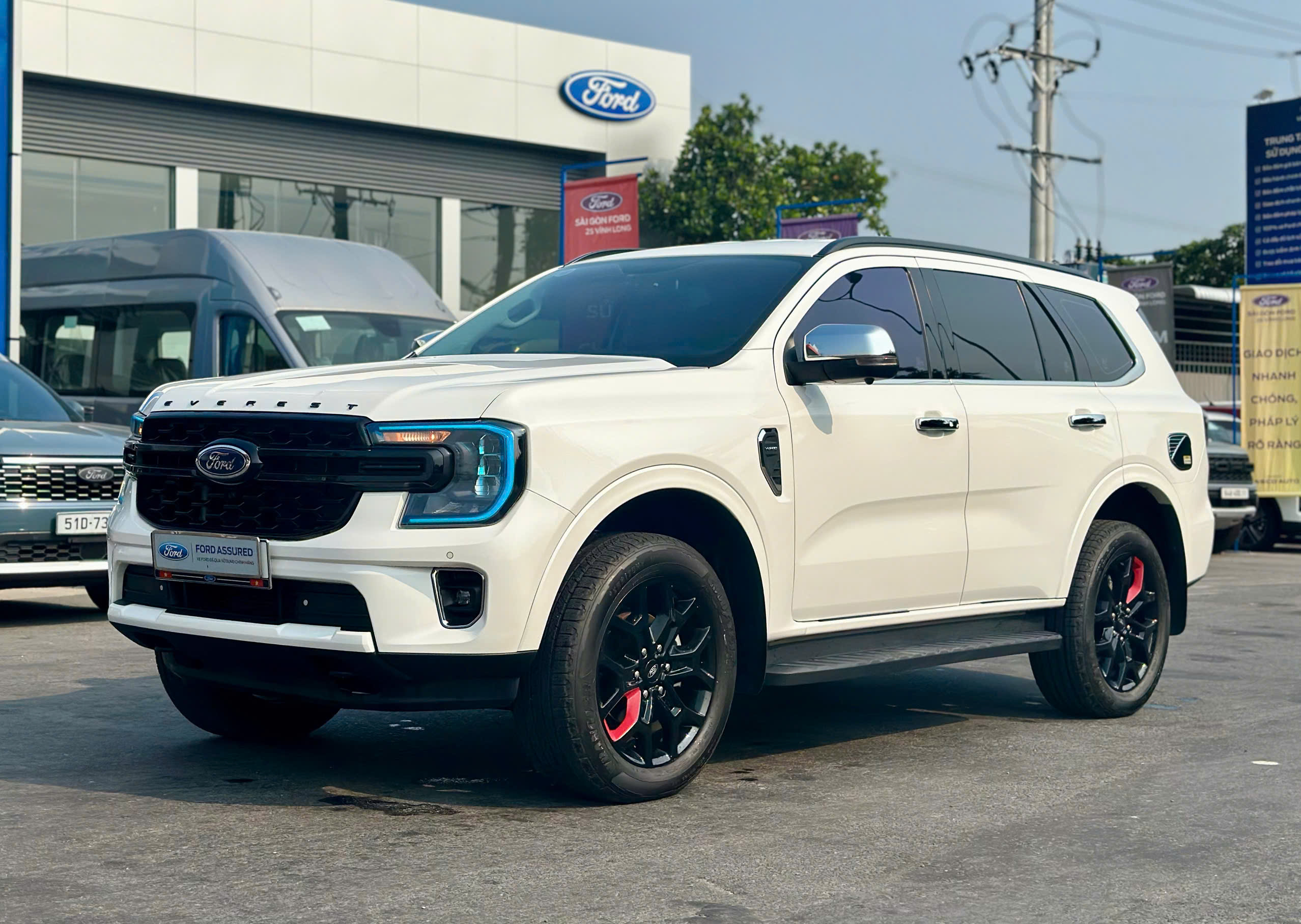 Hình ảnh xe FORD EVEREST 2024 - 28,000KM