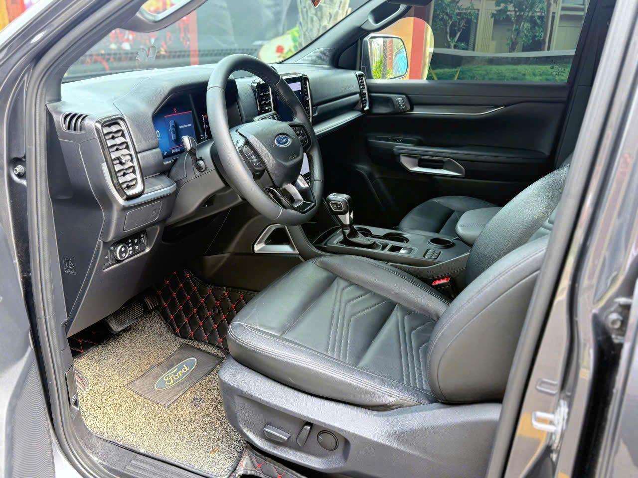Hình ảnh xe FORD EVEREST 2022 - 57,000KM