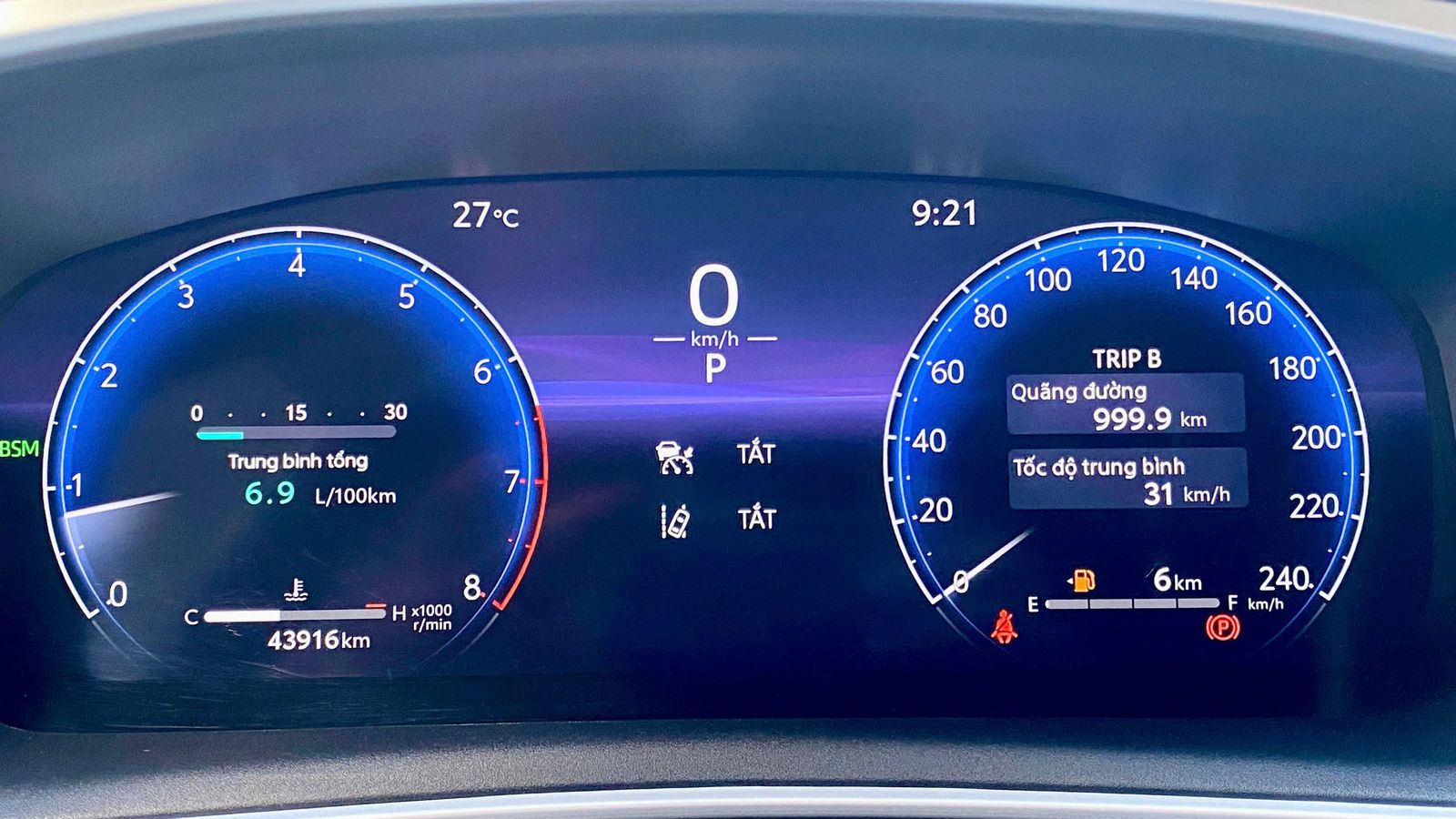 Hình ảnh xe TOYOTA COROLLA ALTIS 2023 - 43,916KM