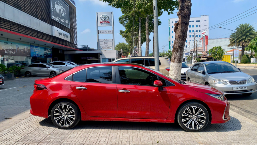 Hình ảnh xe TOYOTA COROLLA ALTIS 2022 - 26,195KM