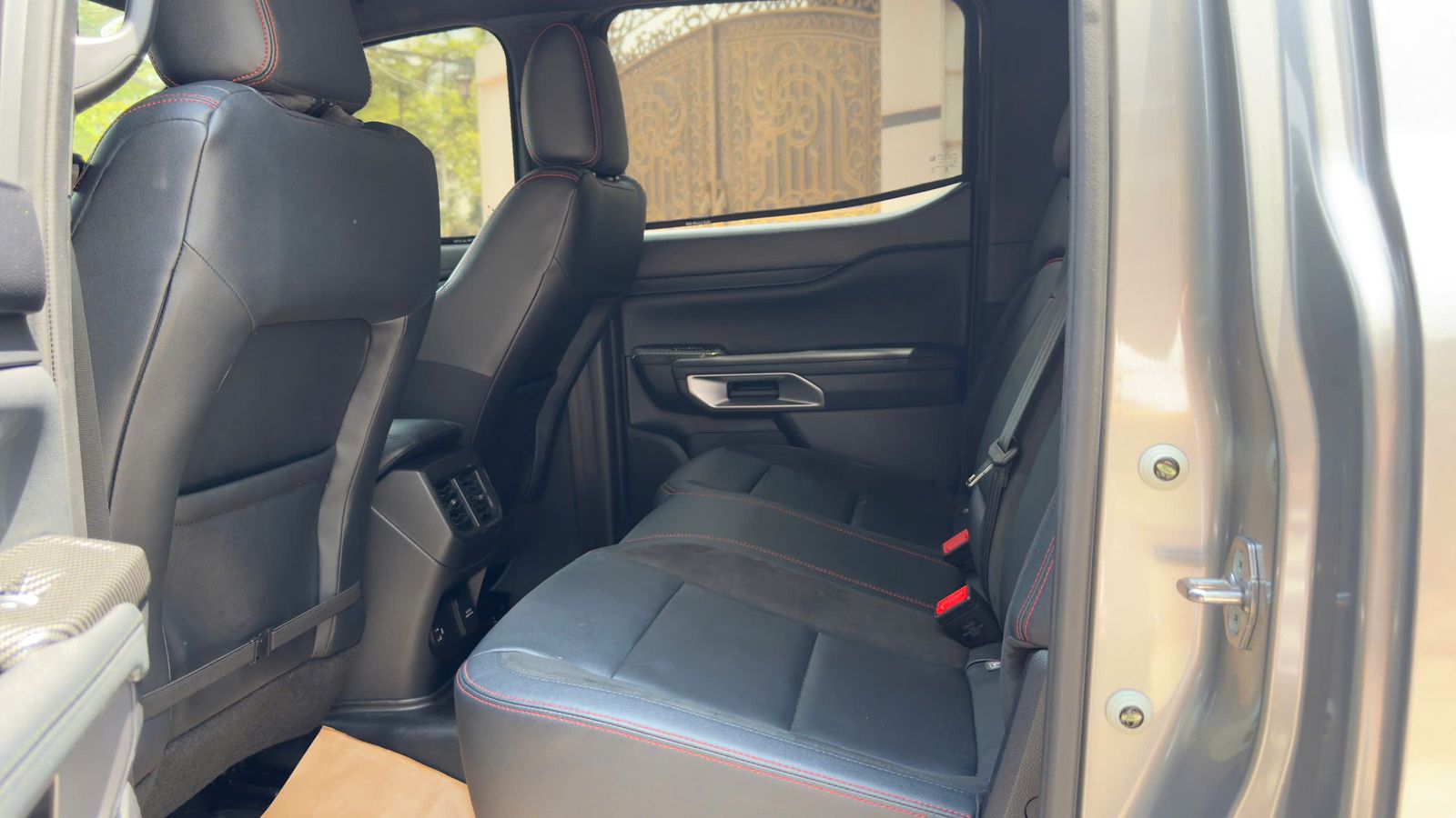 Hình ảnh xe FORD RANGER 2024 - 28,000KM
