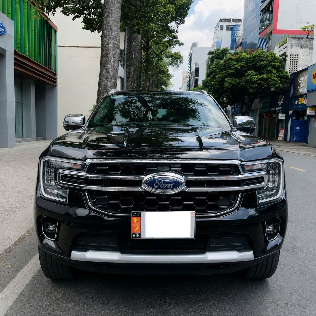 Hình ảnh xe FORD EVEREST 2023 - 38,000KM
