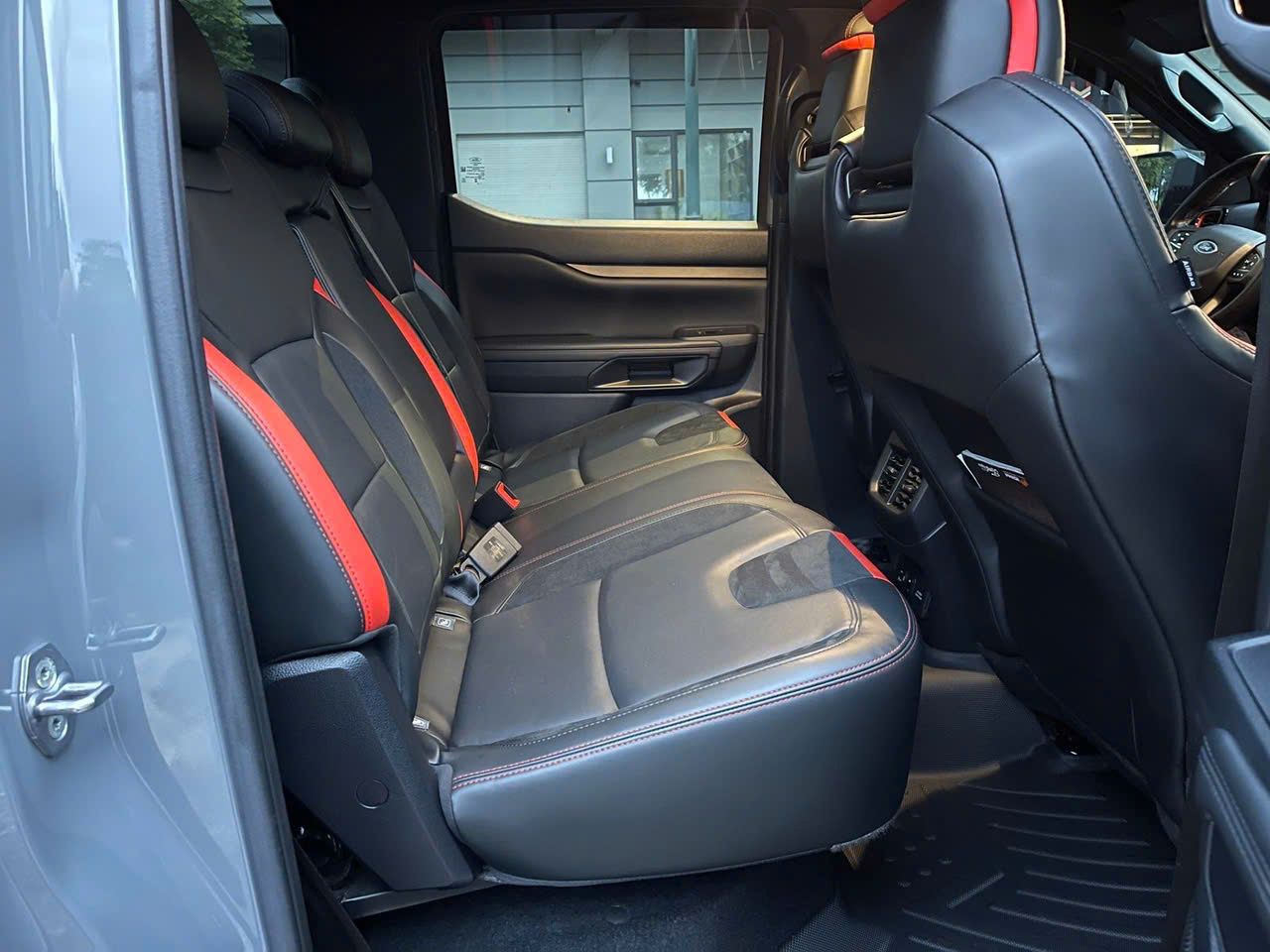 Hình ảnh xe FORD RANGER 2023 - 38,000KM