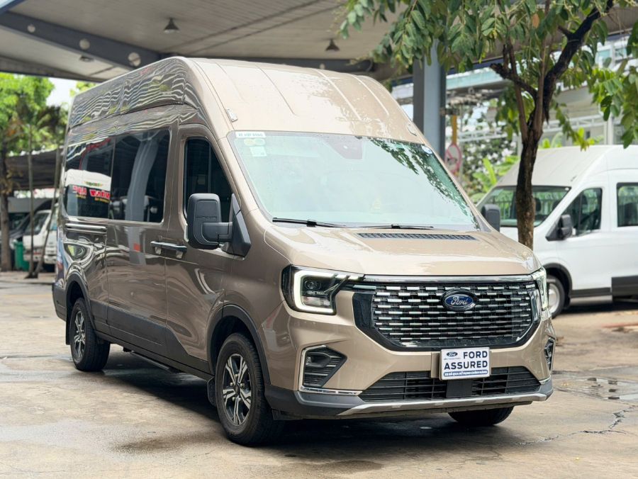 Hình ảnh xe FORD TRANSIT 2024 - 20,000KM