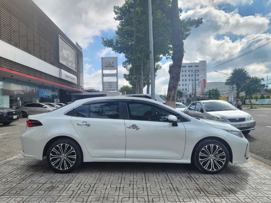 Hình ảnh xe TOYOTA COROLLA ALTIS 2022 - 36,771KM