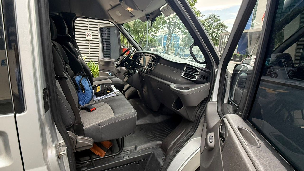 Hình ảnh xe FORD TRANSIT 2023 - 58.000KM