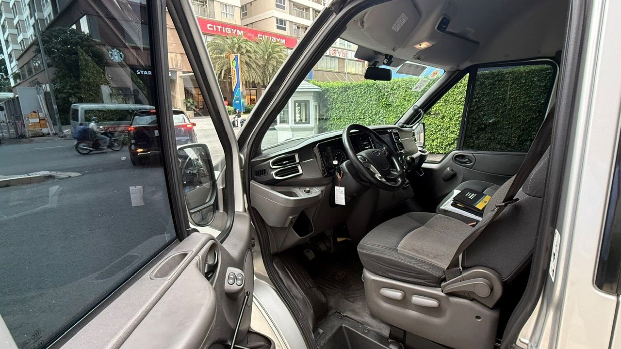 Hình ảnh xe FORD TRANSIT 2023 - 58.000KM
