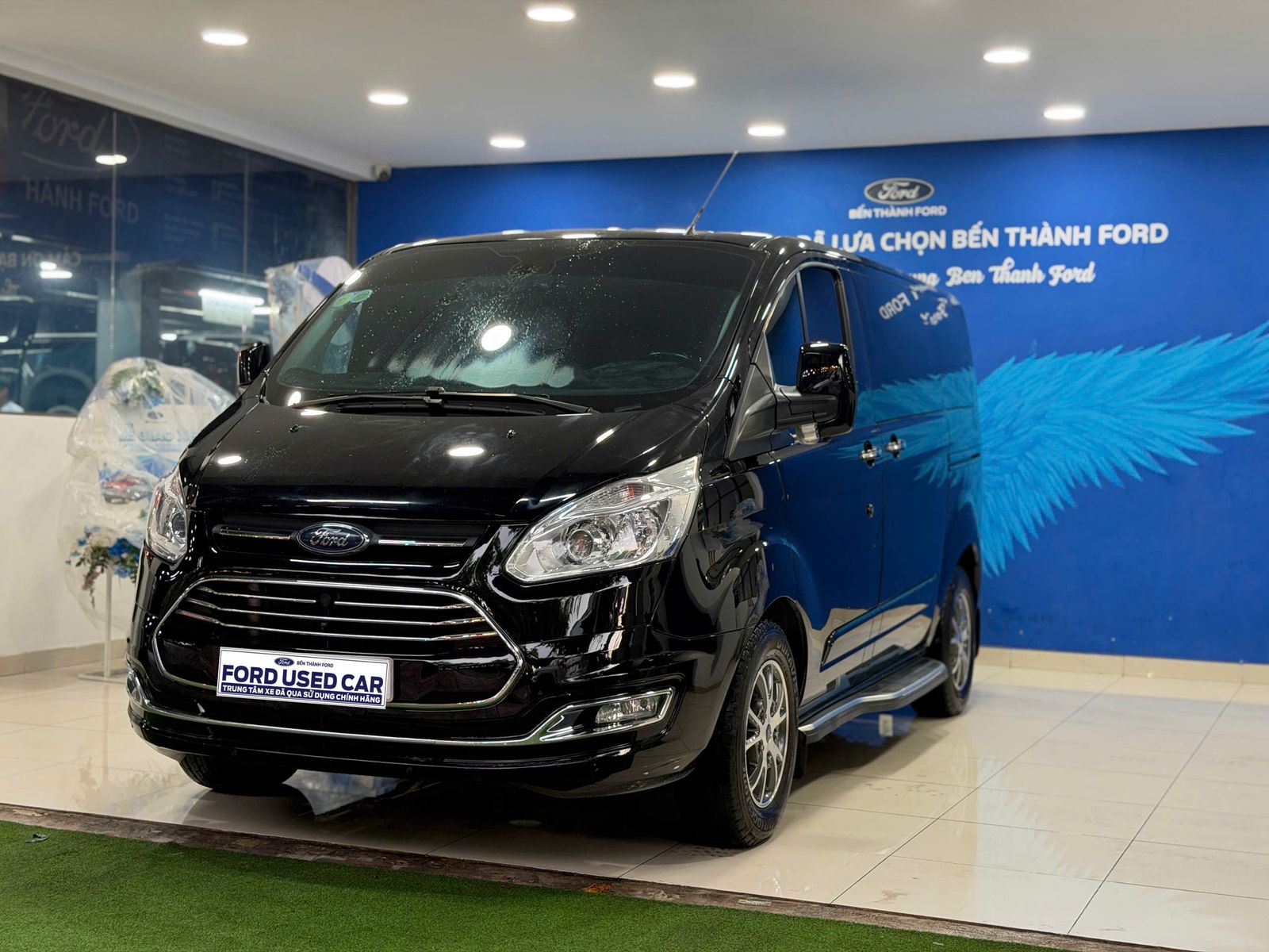 Hình ảnh xe FORD TOURNEO 2019 - 77,000KM
