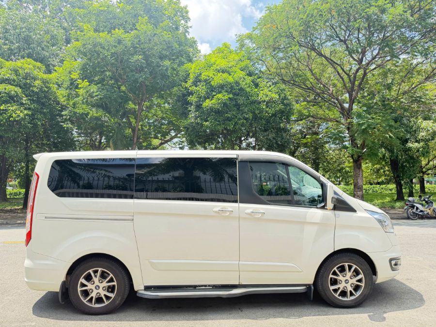 Hình ảnh xe FORD TOURNEO 2019 - 60,000KM