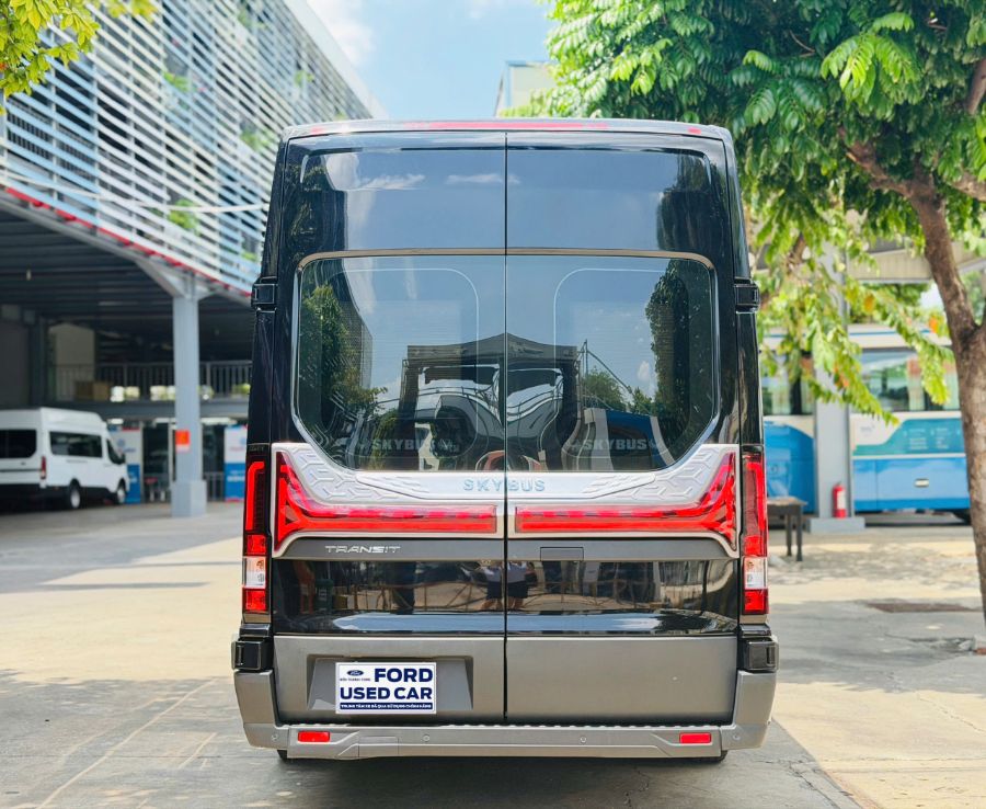 Hình ảnh xe FORD TRANSIT 2025 - 7,000KM