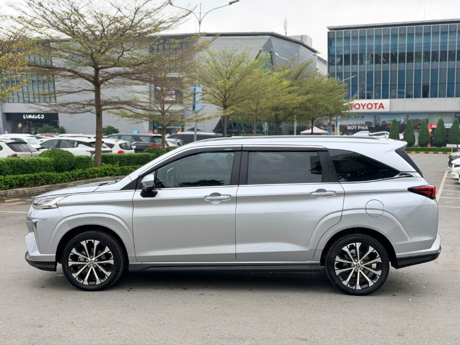 Hình ảnh xe TOYOTA VELOZ CROSS 2024 - 70,000KM