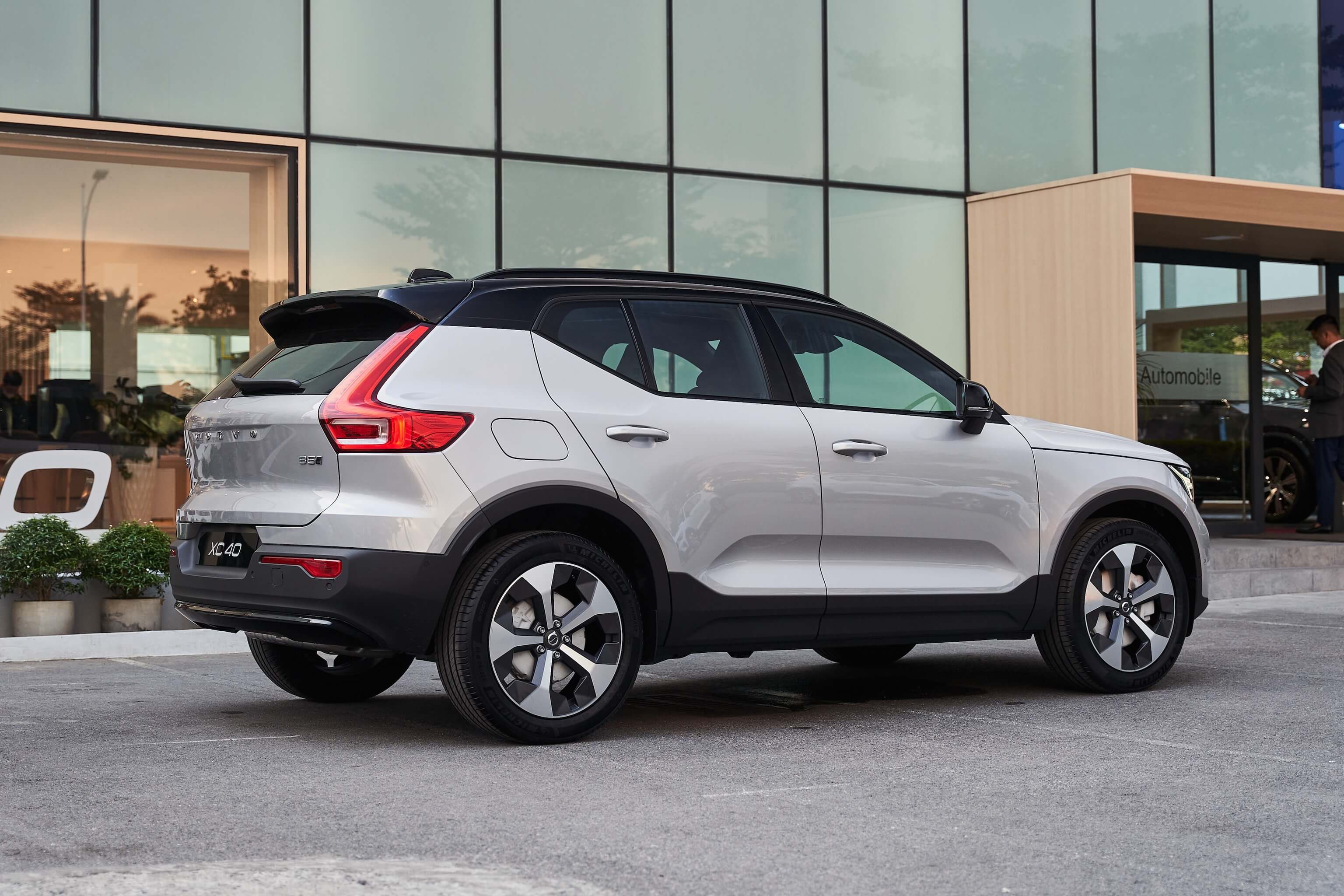 Hình ảnh xe VOLVO XC40 ULTRA 2025